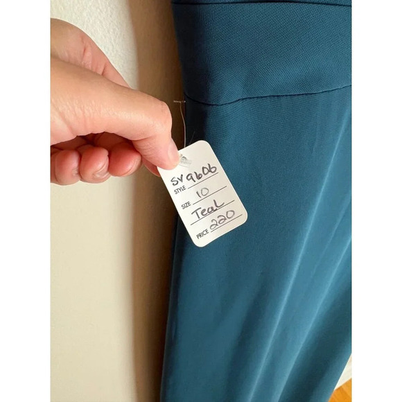 Sorella Vita NWT Notched Neckline Bridesmaid Dress Evening Gown Prom Size 10 - Picture 6 of 11